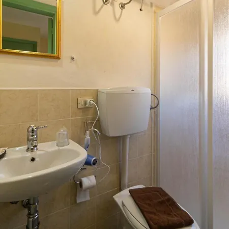 Affittacamere Casa A Chiazzetta Castelbuono (Sicily)